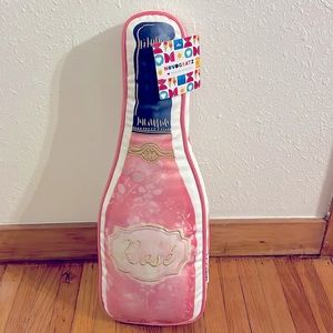 Rosé pillow